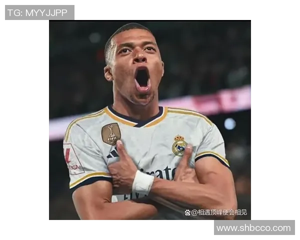 中超激战皇马与本菲卡战平帽子戏法引发争议判罚引热议