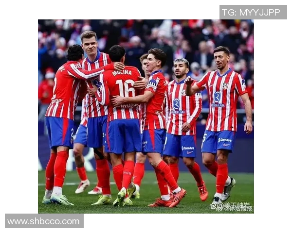 西甲精彩对决巴萨与里昂战成平局冷门引发全场热议