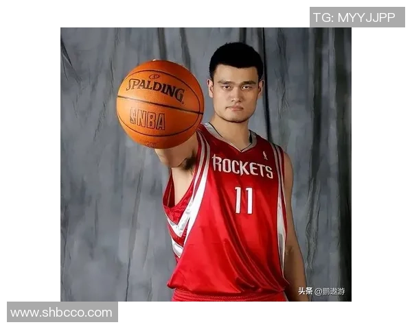 姚明亲临热门栏目分享篮球经历与人生感悟引发观众热烈讨论