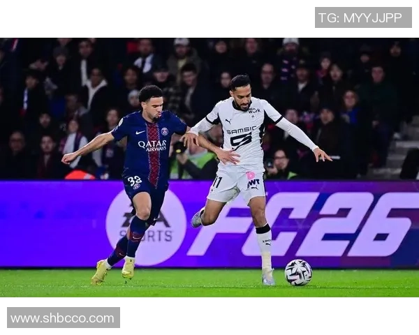 友谊赛精彩对决巴黎圣日耳曼与那不勒斯战成平局点球大战引发全场热烈反响