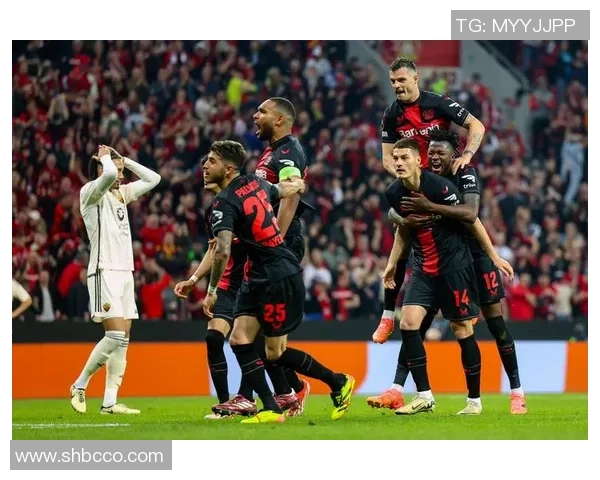 德甲精彩对决那不勒斯与本菲卡战成平局全场高潮迭起集锦回顾