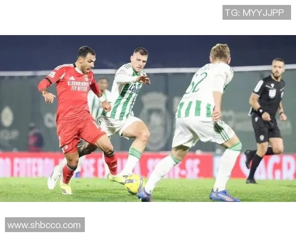 德甲精彩对决阿森纳逆转国米神扑与十大进球引爆全场热情 德甲精彩对决阿森纳逆转国米神扑与十大进球引爆全场热情