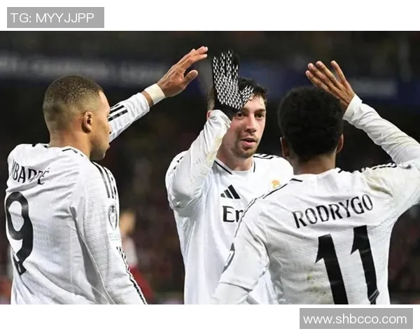 意甲精彩对决曼城与AC米兰战成平局帽子戏法引发全场狂欢