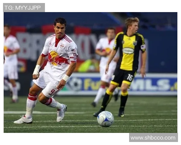 意甲赛场冷门频现莱比锡绝杀里昂引发全场沸腾