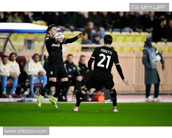 欧联杯精彩对决波尔图与皇马战成平局乌龙球成比赛转折点 欧联杯精彩对决波尔图与皇马战成平局乌龙球成比赛转折点