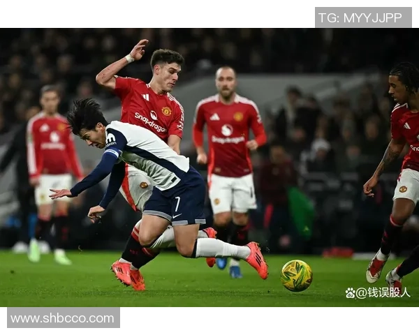 英超精彩对决曼联主场大胜热刺神扑瞬间震撼全场