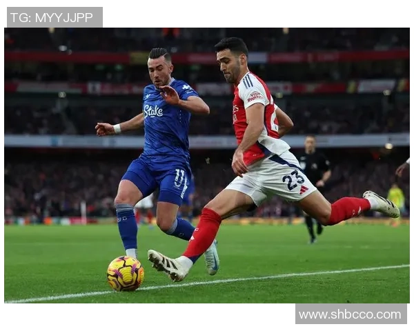 英超焦点战：AC米兰与莱比锡互交白卷红牌事件引发全场热议