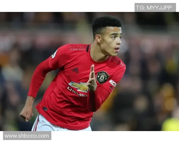 西甲精彩对决曼联狂胜皇马4-0全场沸腾瞬间回顾与分析