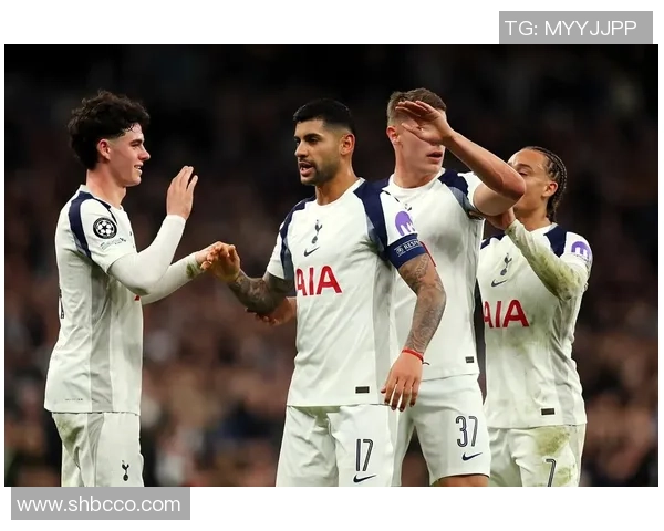 欧冠激战拜仁大胜尤文图斯争议判罚引发全场热议