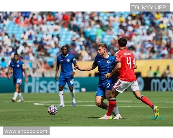 世界杯精彩对决切尔西与马竞战成平局争议判罚引发热议